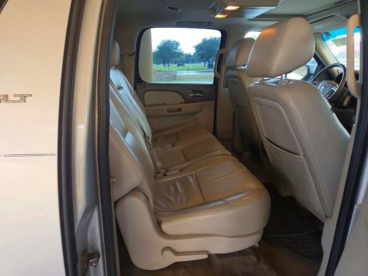 2013 Gmc Yukon Xl K1500 Slt Silver vin: 1GKS2KE73DR329463