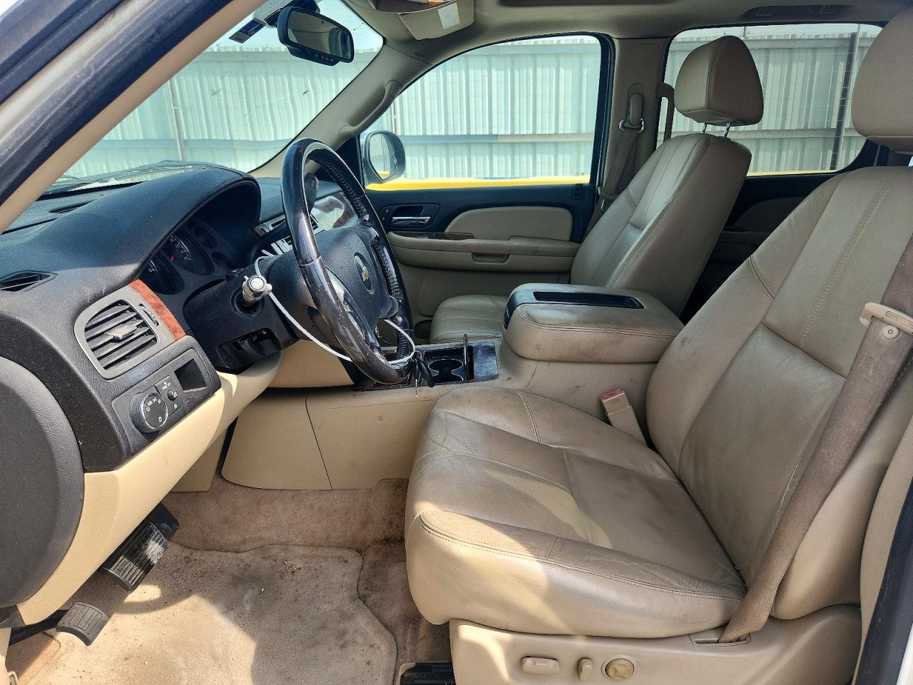 2008 Chevrolet Suburban C1500 Ls Cream vin: 1GNFC16098R187784