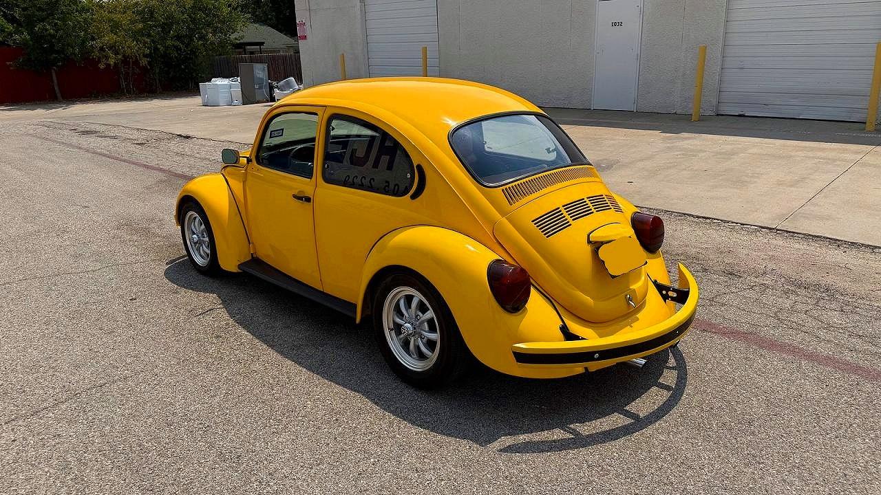 1984 Volkswagen Bug Yellow vin: 11E0114809