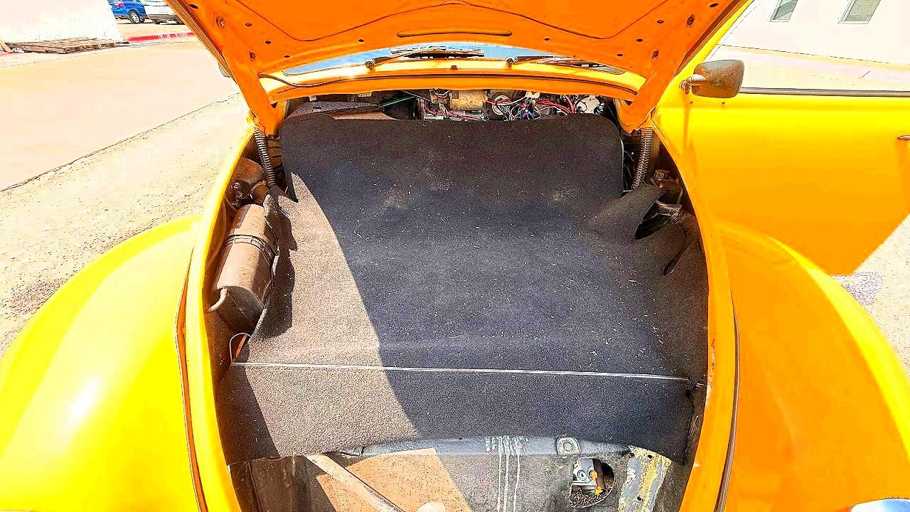 1984 Volkswagen Bug Yellow vin: 11E0114809