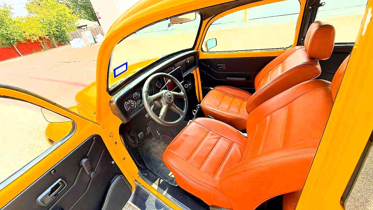 1984 Volkswagen Bug Yellow vin: 11E0114809
