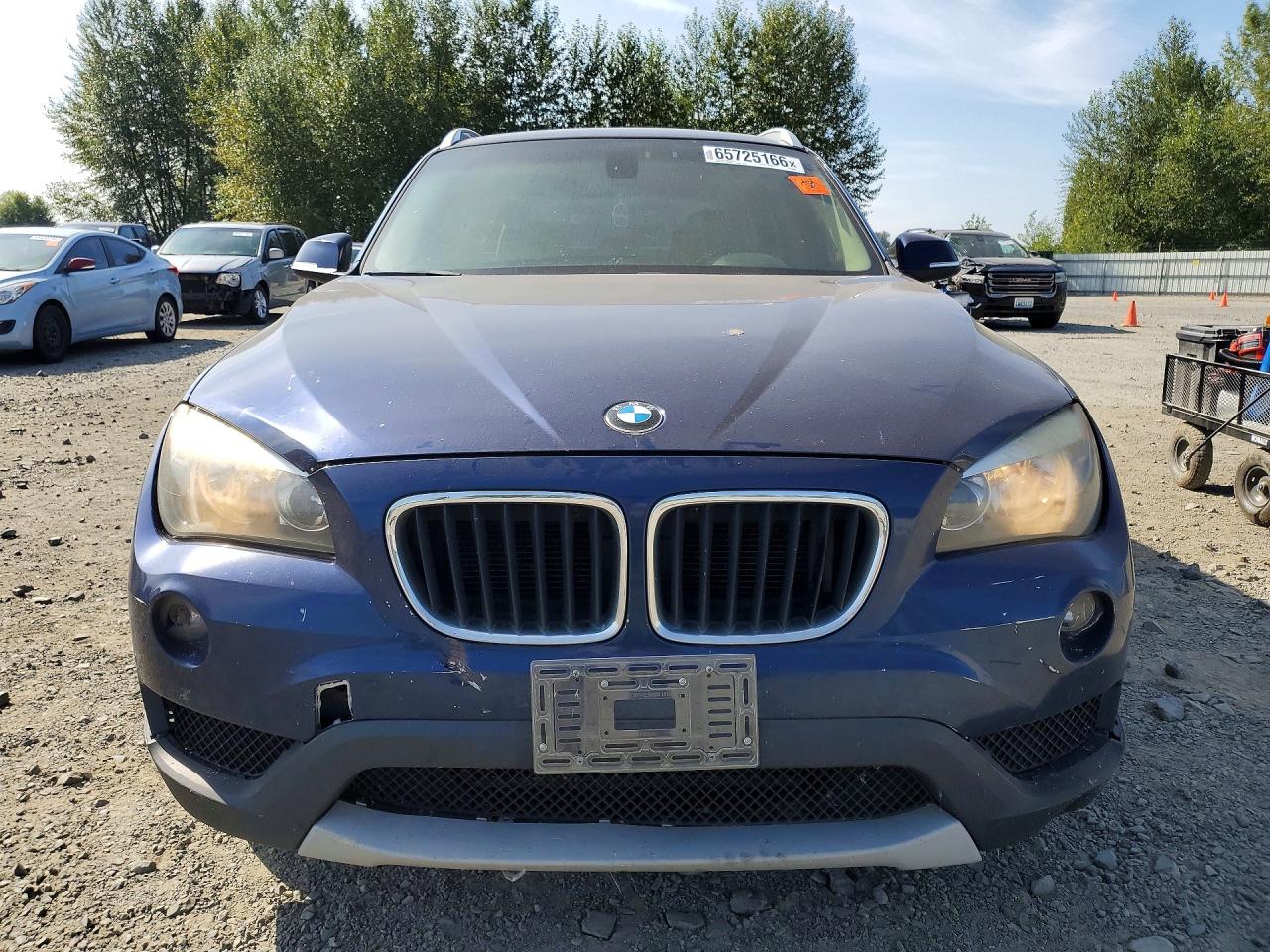 2013 Bmw X1 Sdrive28i Blue vin: WBAVM1C54DVW44453