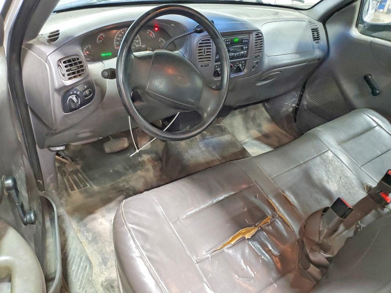 2001 Ford F150 White vin: 2FTPF17L91CA64020
