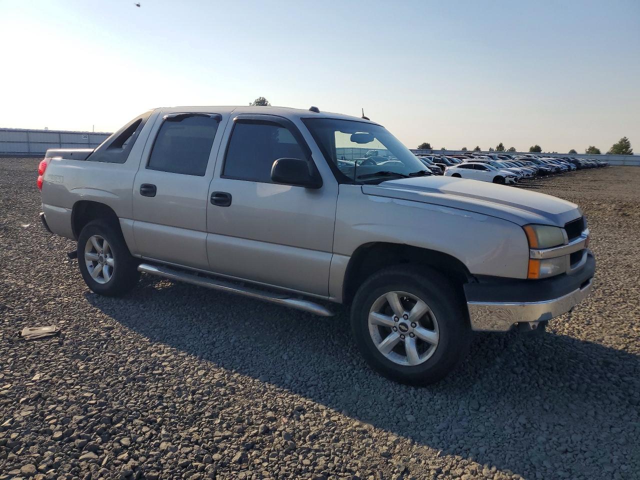 2005 Chevrolet Avalanche K1500 Silver vin: 3GNEK12Z35G229655
