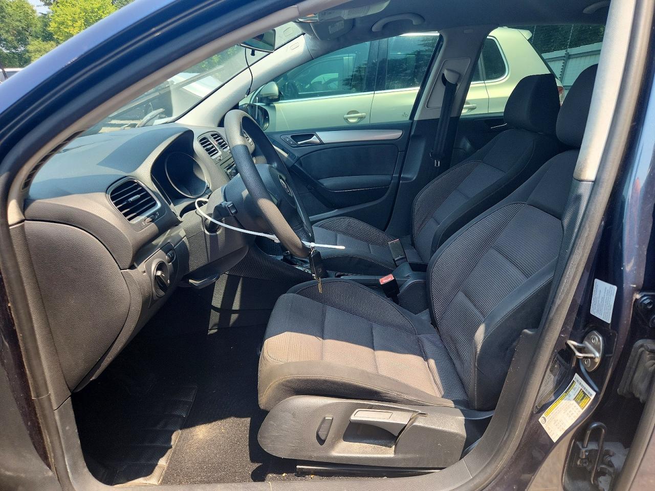 2010 Volkswagen Golf Blue vin: WVWDA7AJ0AW375223