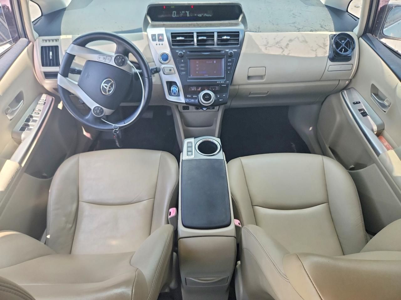 2013 Toyota Prius V Five Silver vin: JTDZN3EU9D3216620