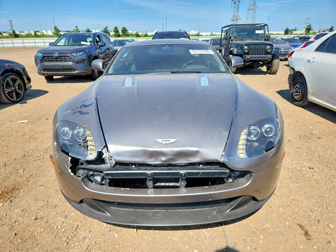 2013 Aston Martin V8 Vantage Серый vin: SCFEKBAK5DGC17363