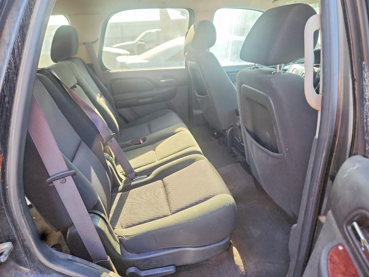 2011 Gmc Yukon Sle Black vin: 1GKS1AE04BR315388