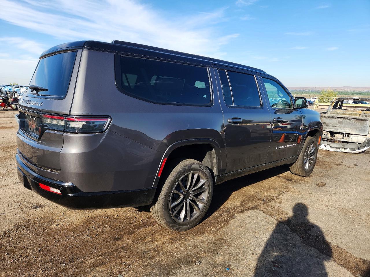 2025 Jeep Grand Wagoneer L Series Ii Gray vin: 1C4SJSFP1SS522598