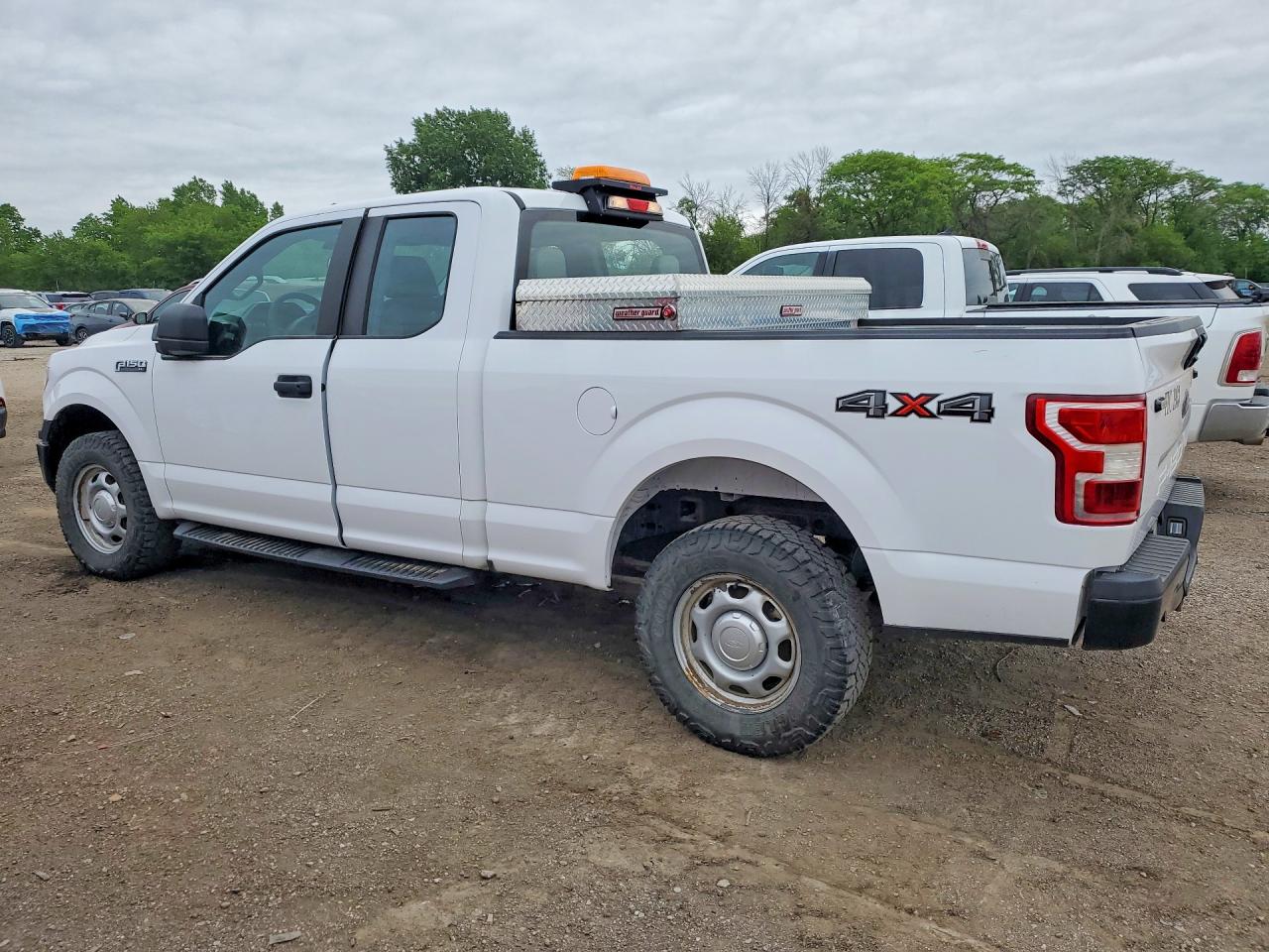 2019 Ford F150 Super Cab White vin: 1FTFX1E50KKD84515