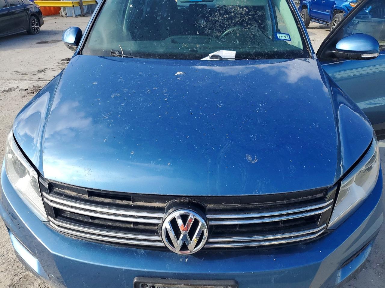 2017 Volkswagen Tiguan S Blue vin: WVGAV7AX8HK045466