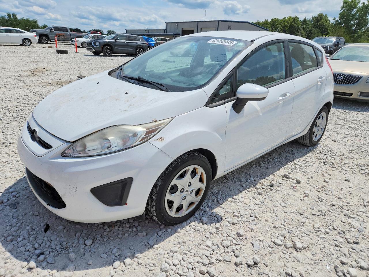 2013 Ford Fiesta S White vin: 3FADP4TJ4DM201305