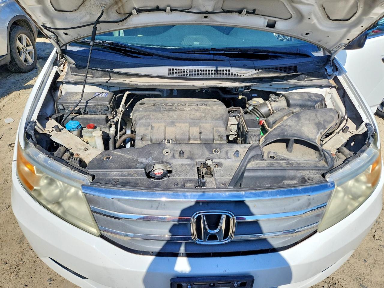 2013 Honda Odyssey Lx White vin: 5FNRL5H24DB071923