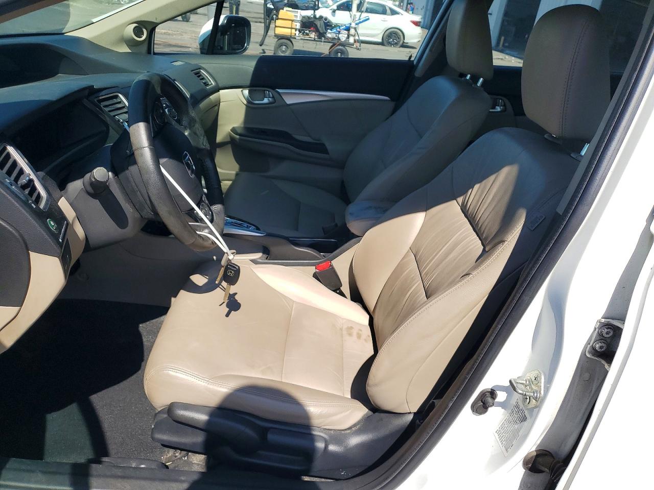 2013 Honda Civic Hybrid L White vin: 19XFB4F37DE002581