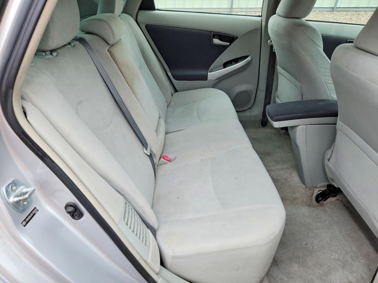 2011 Toyota Prius Two Silver vin: JTDKN3DUXB1384455
