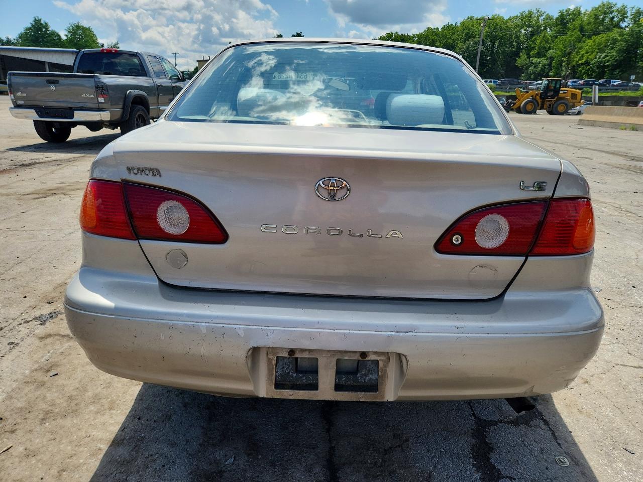 2002 Toyota Corolla Le Бежевый vin: 2T1BR12E82C548835