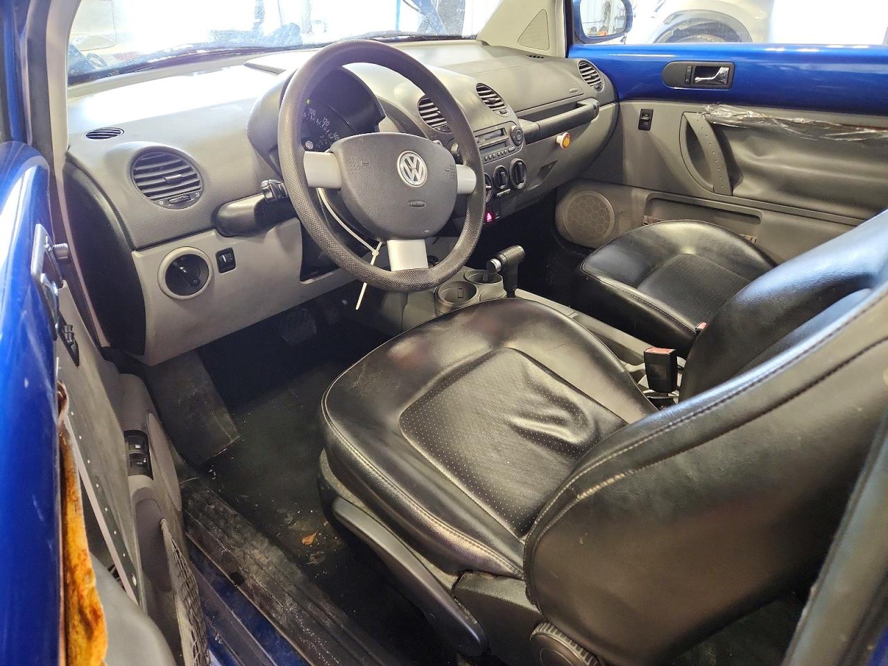 2004 Volkswagen New Beetle Gl Blue vin: 3VWBK21C04M402138