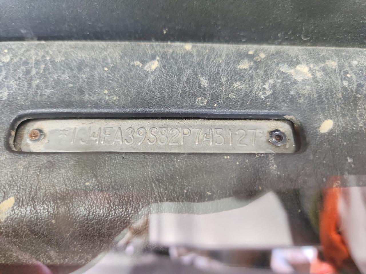 2002 Jeep Wrangler / Tj X Silver vin: 1J4FA39S82P745127
