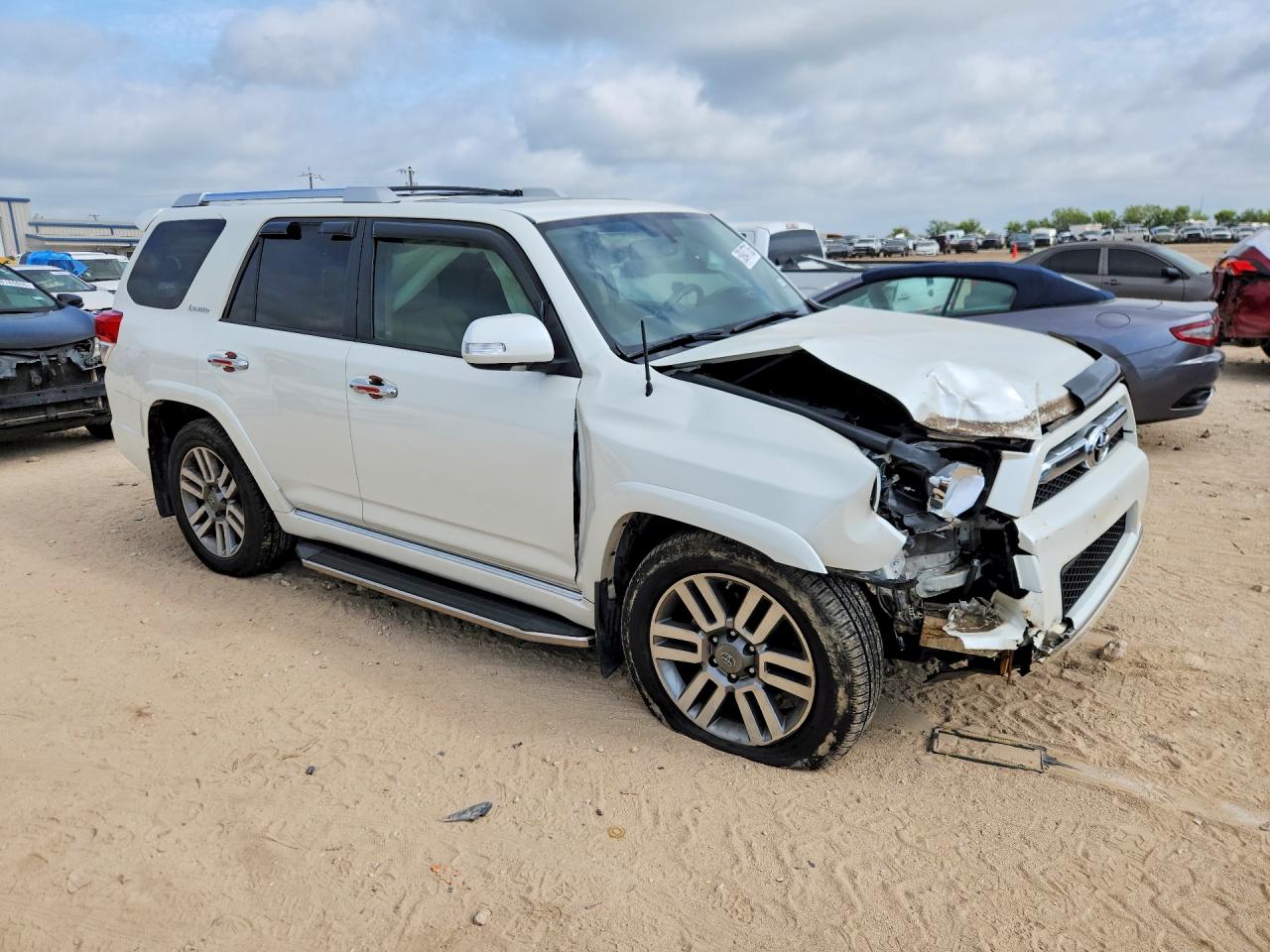 2013 Toyota 4runner Limited White vin: JTEZU5JR1D5055776