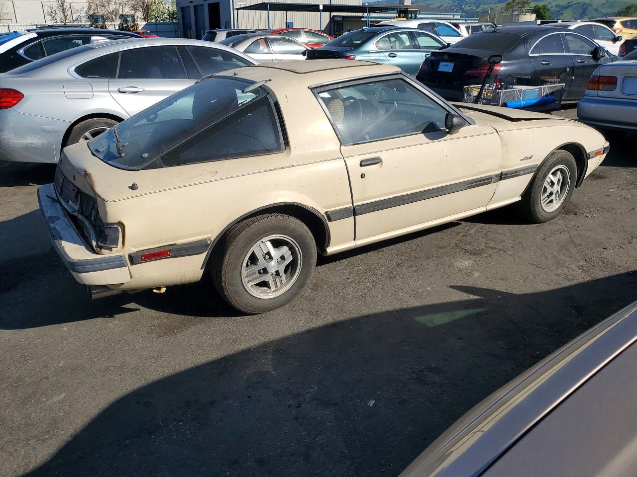 1985 Mazda Rx7 12a Cream vin: JM1FB3313F0886835