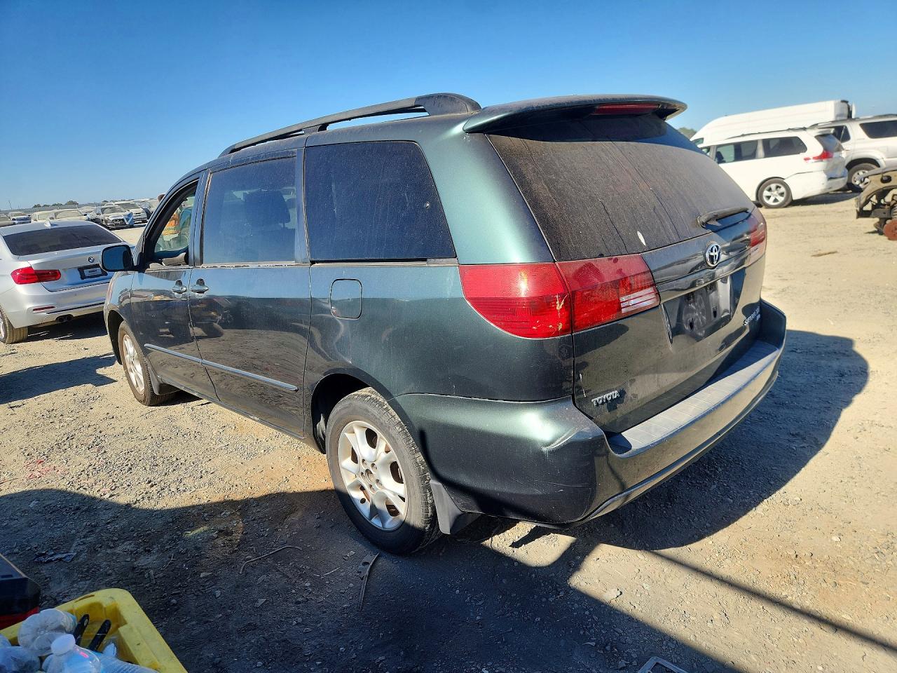 2004 Toyota Sienna Xle 7 Passenger Green vin: 5TDBA22CX4S028402