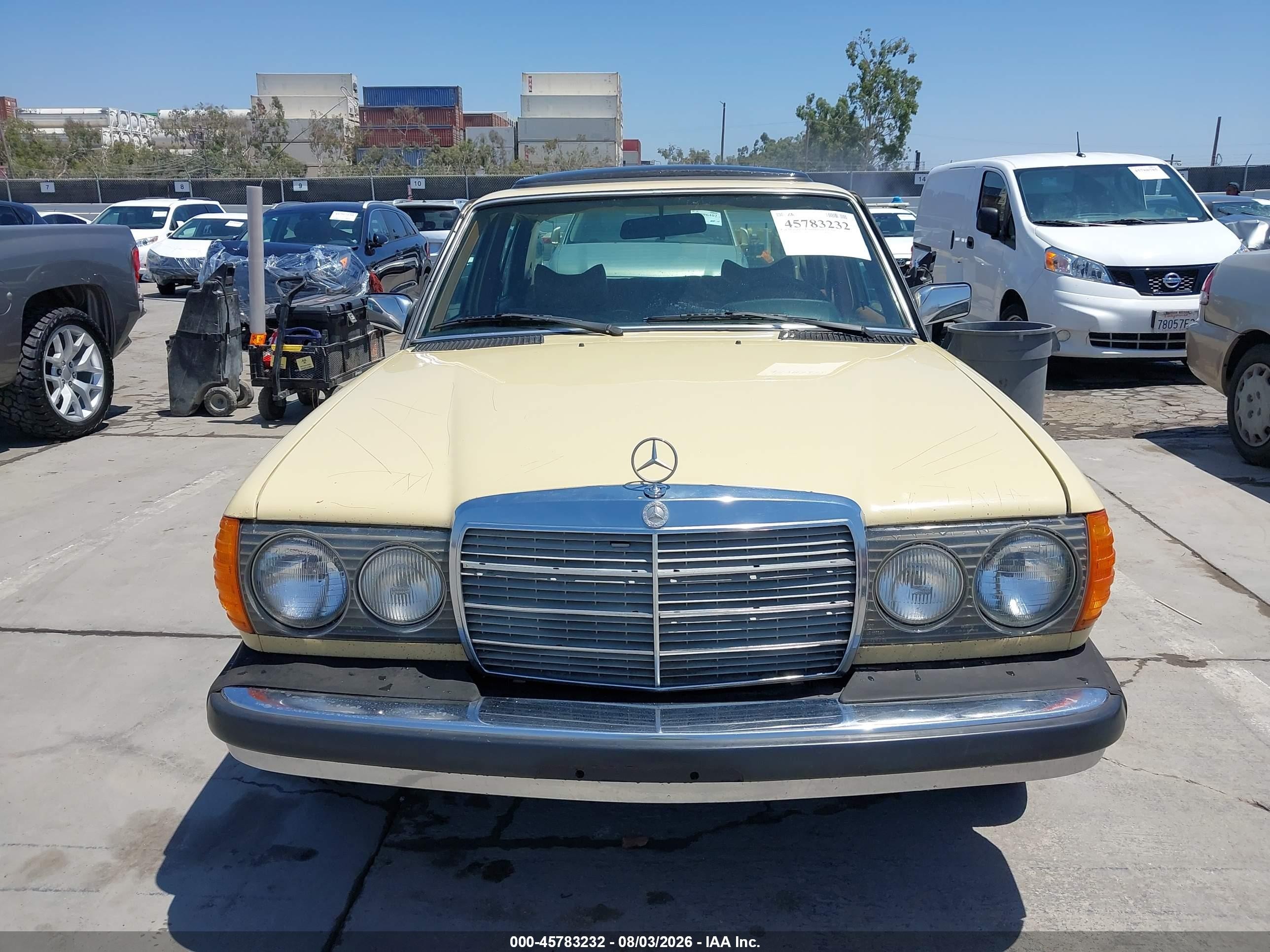 1979 Mercedes-benz 240d Series Yellow vin: 12312310120522