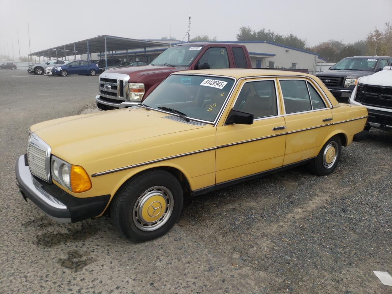 1978 Mercedes Benz 300d Желтый vin: 12313012065004