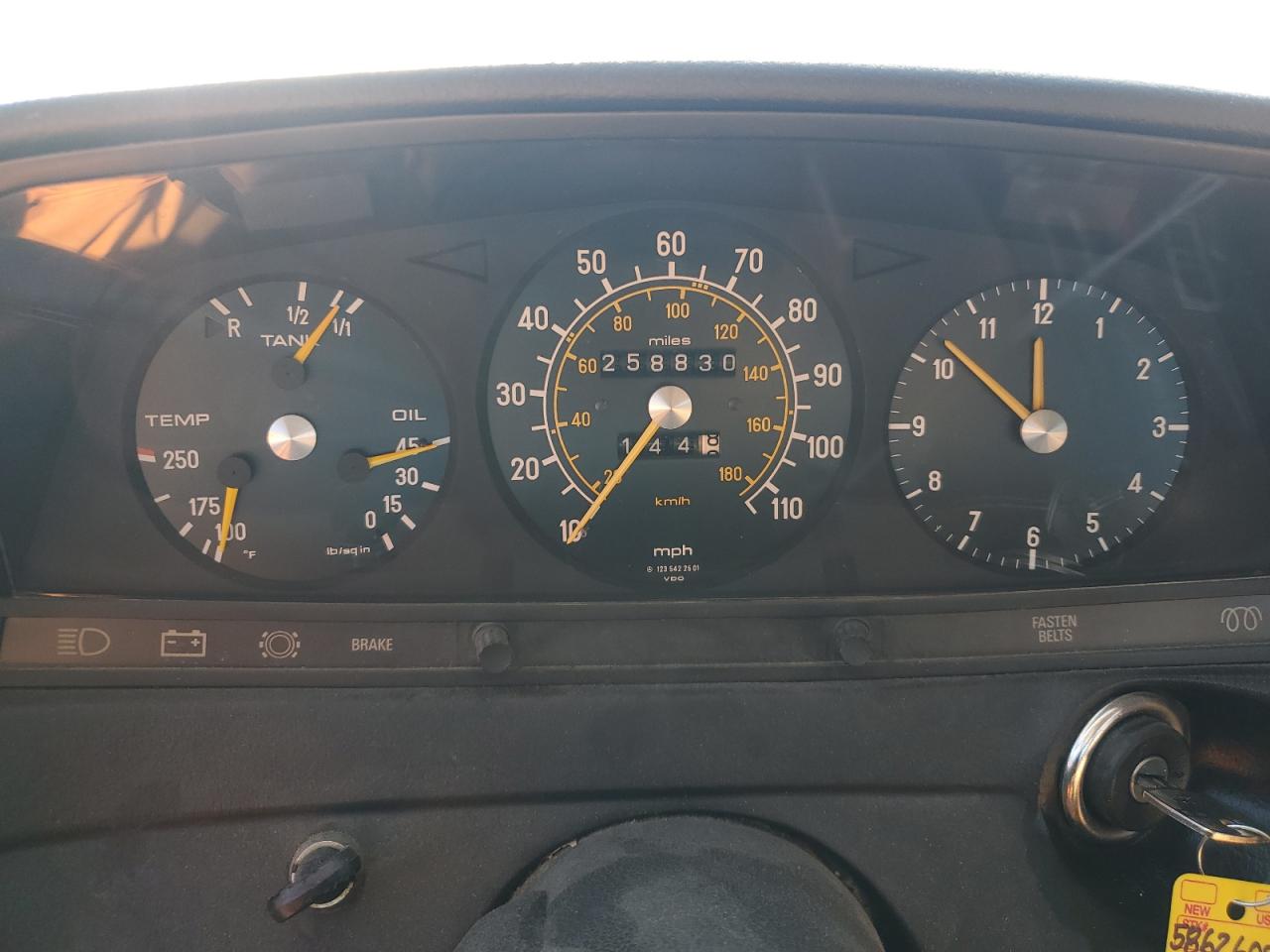 1979 Mercedes-benz 300d Бежевый vin: 12313012109738