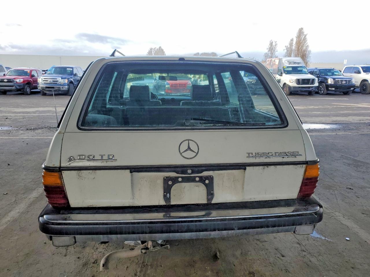 1980 Mercedes-benz 300 Белый vin: 12319012017308