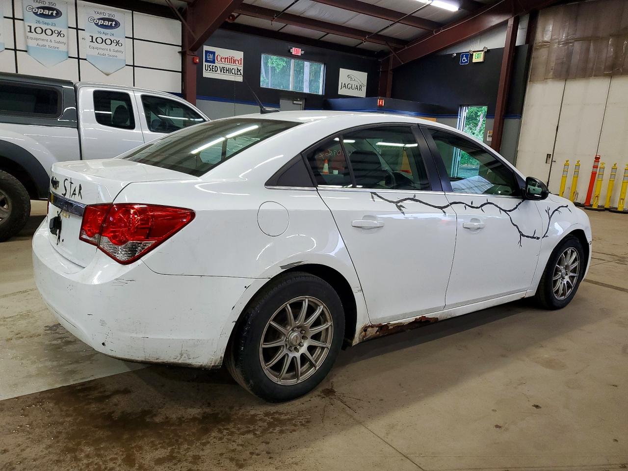 2012 Chevrolet Cruze Ls Белый vin: 1G1PC5SH8C7383163