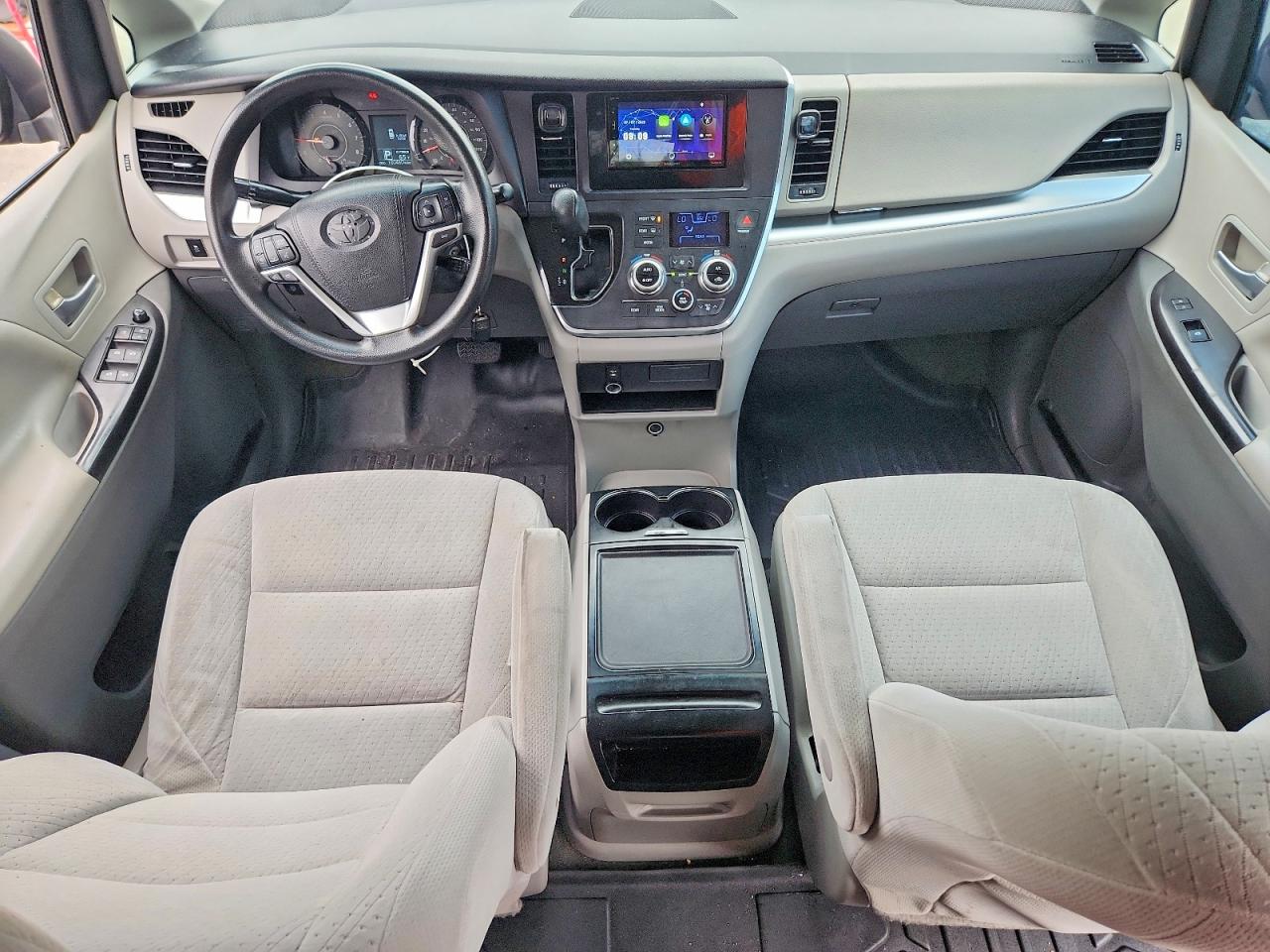 2015 Toyota Sienna Le Black vin: 5TDJK3DCXFS097167