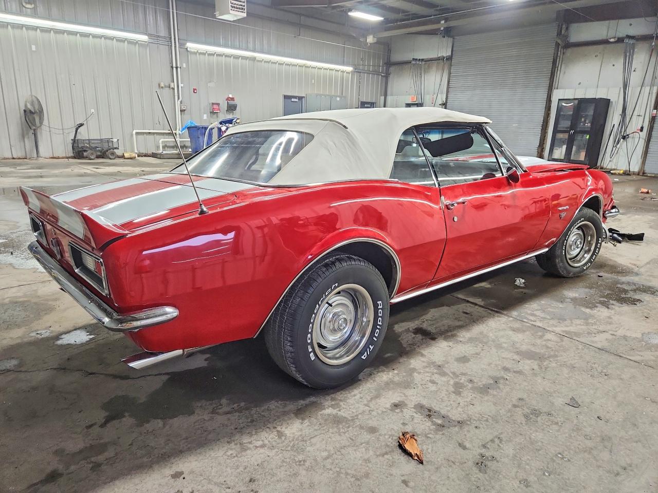 1967 Chevrolet Camaro Red vin: 123677N150833