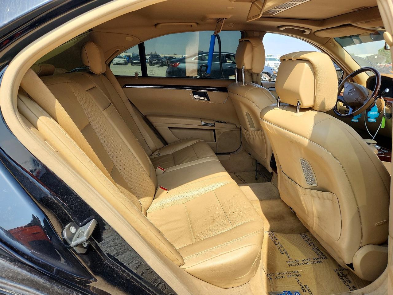 2012 Mercedes-benz S 550 Black vin: WDDNG7DB1CA440707