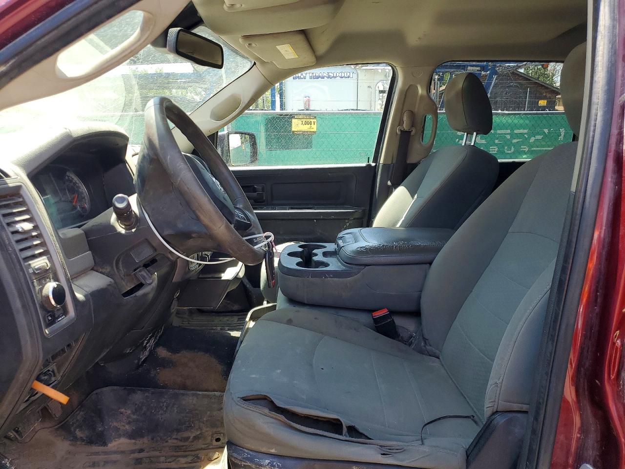 2019 Ram 1500 Classic Tradesman Burgundy vin: 1C6RR7KM7KS724871