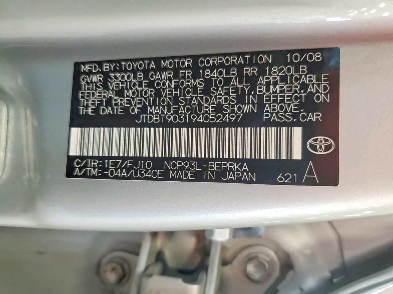 2009 Toyota Yaris Base Gray vin: JTDBT903194052497