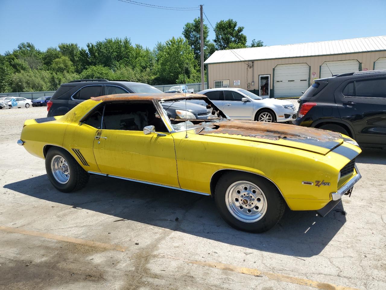 1969 Chev Camaro Yellow vin: 124379N574289