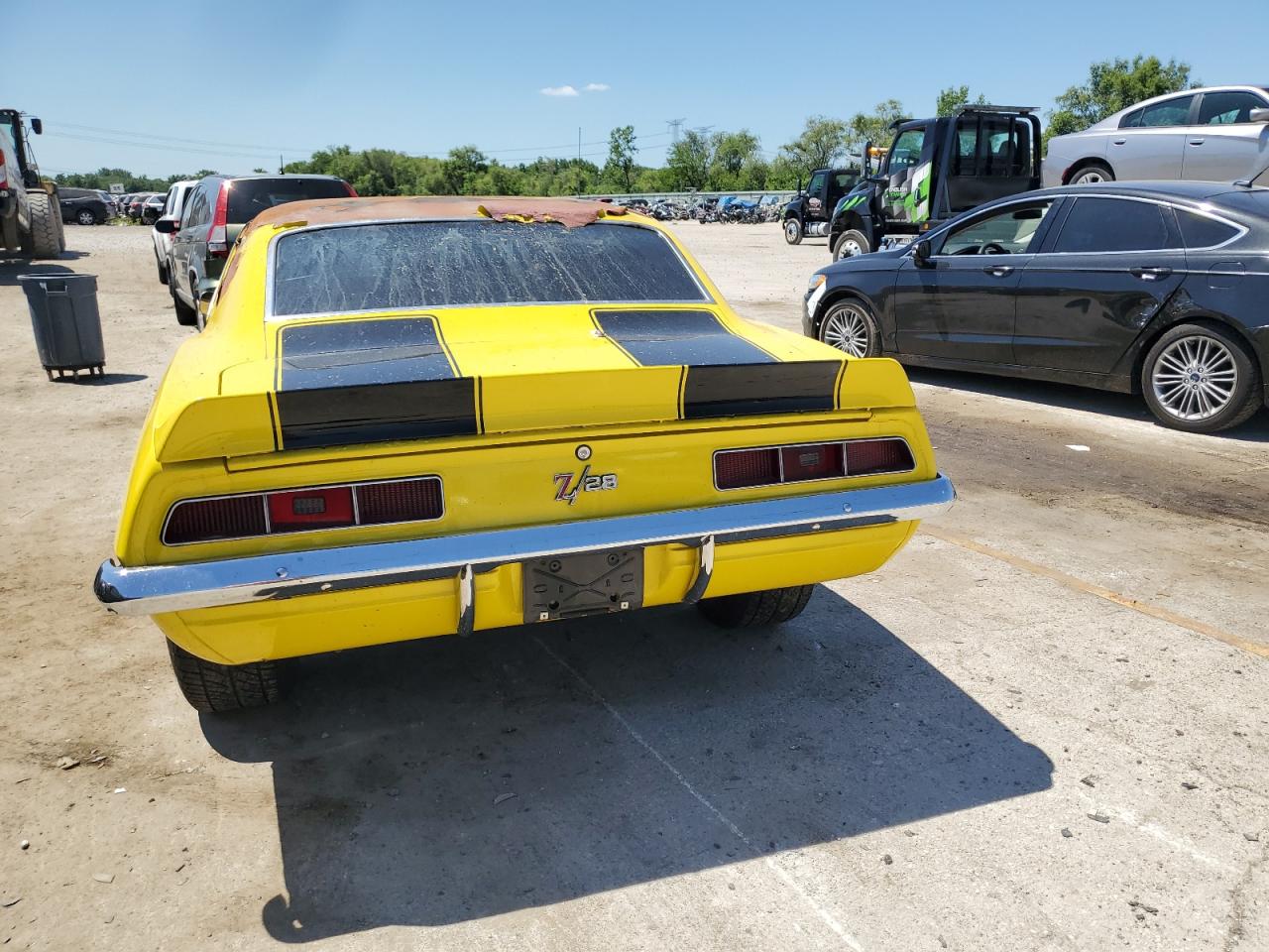 1969 Chev Camaro Yellow vin: 124379N574289