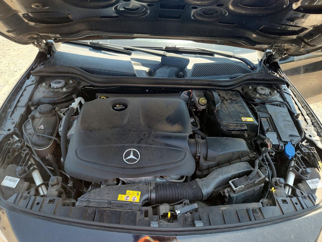 2015 Mercedes-benz Gla 250 Black vin: WDCTG4EB2FJ128473