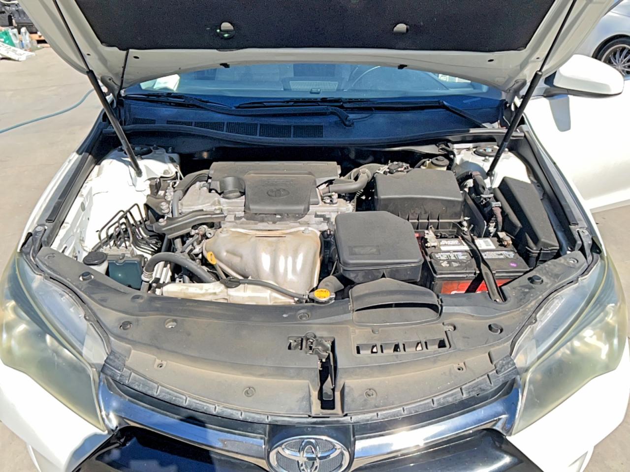 2015 Toyota Camry Se White vin: 4T1BF1FK1FU068987
