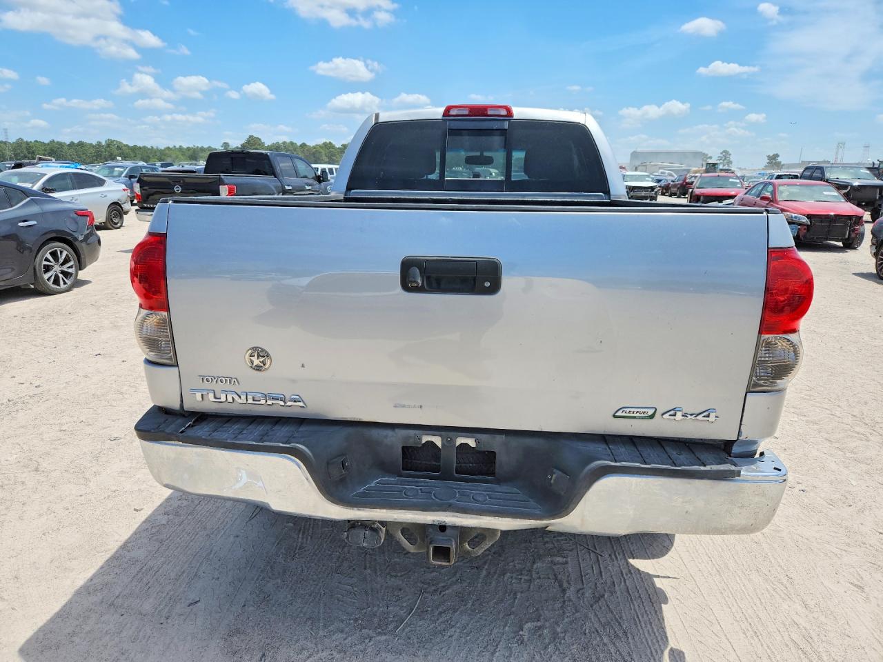 2013 Toyota Tundra Double Cab Sr5 Silver vin: 5TFRM5F15DX057526