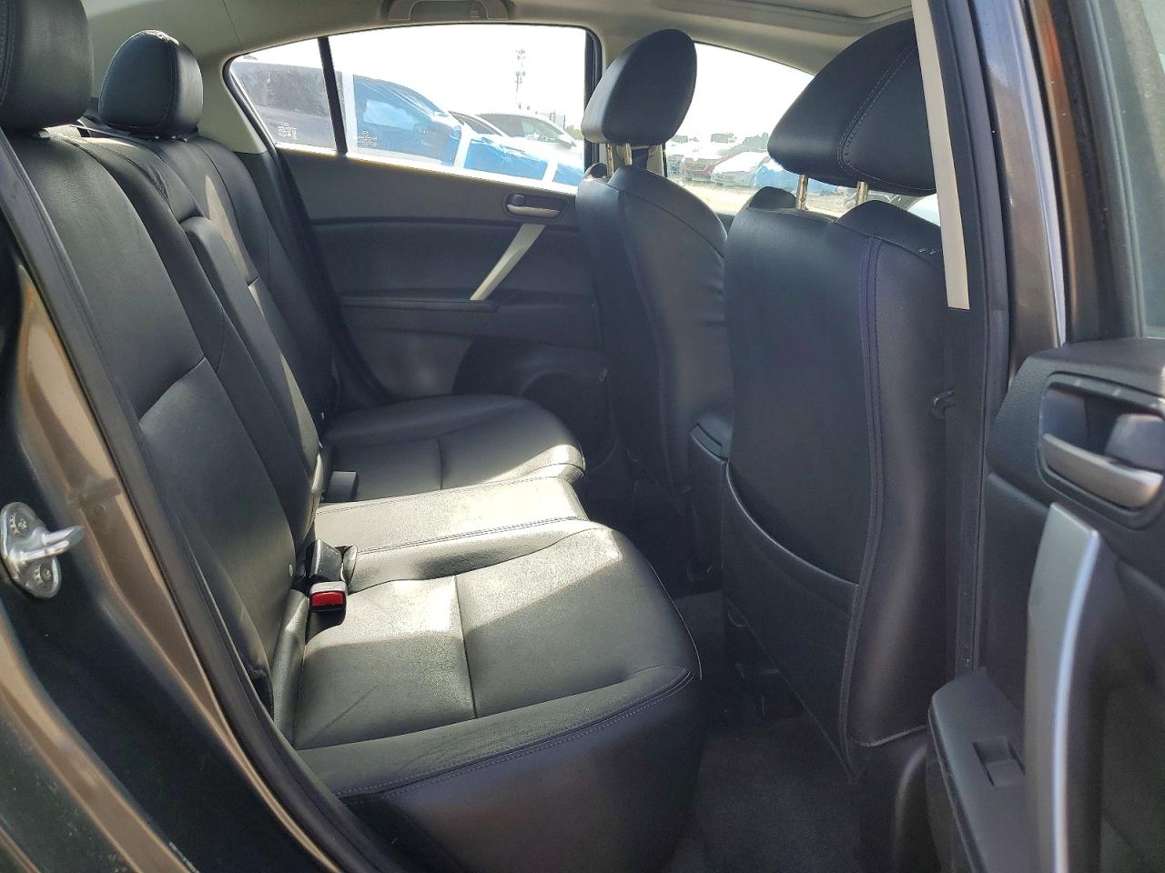 2011 Mazda 3 S Gray vin: JM1BL1W52B1393716