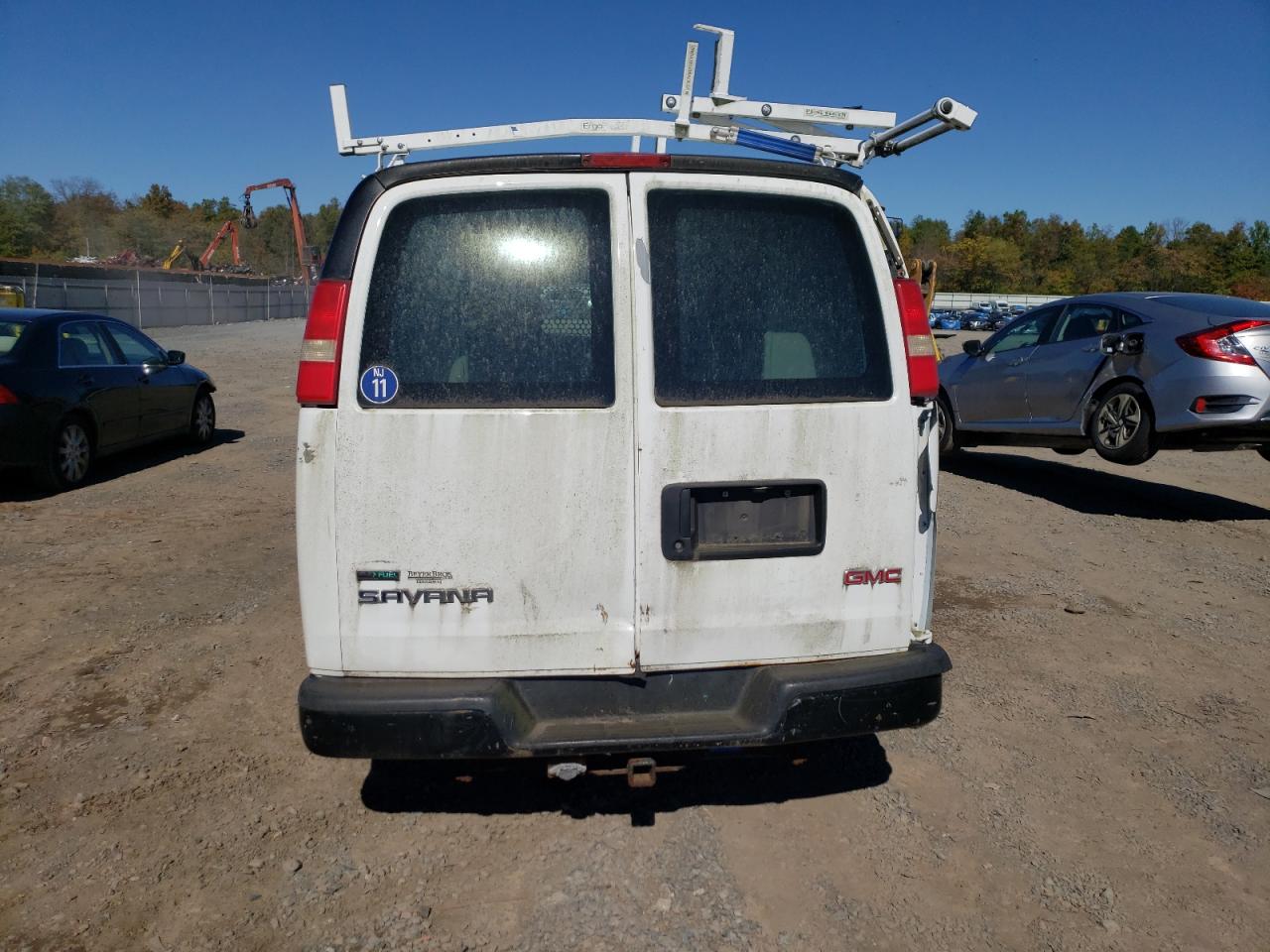2010 Gmc Savana G1500 White vin: 1GTUHAD42A1139409