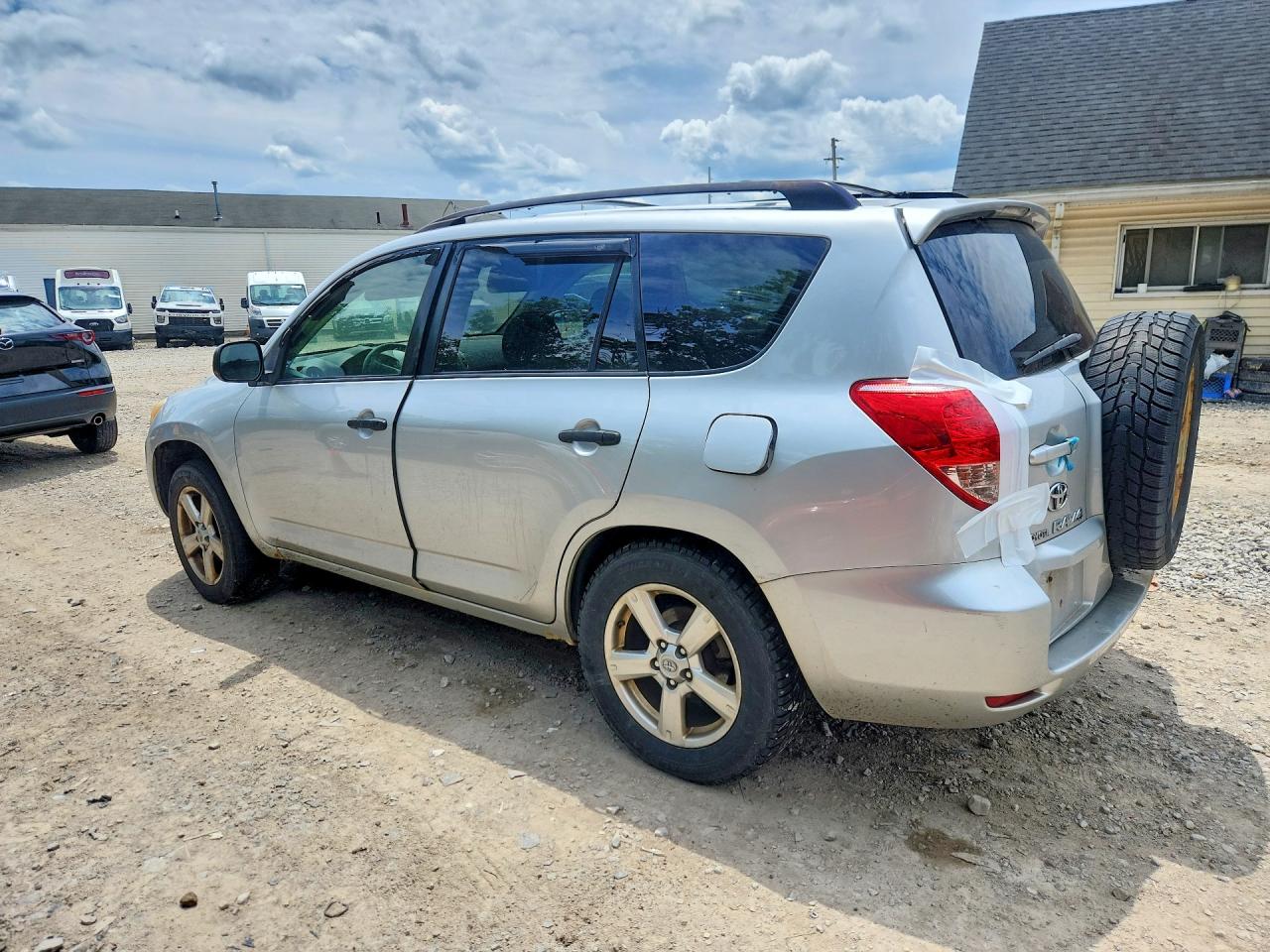 2006 Toyota Rav4 Base Silver vin: JTMZK33V566000012