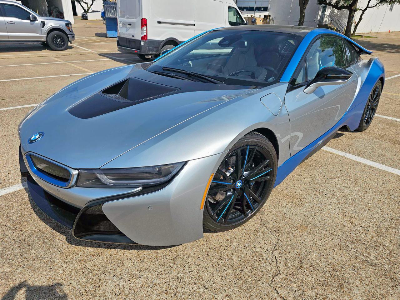 2014 Bmw I8 Two Tone vin: WBY2Z2C51EVX64711