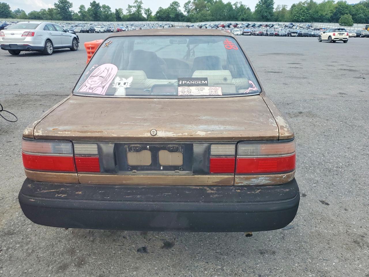 1988 Toyota Corolla Le Brown vin: JT2AE93EXJ3020346