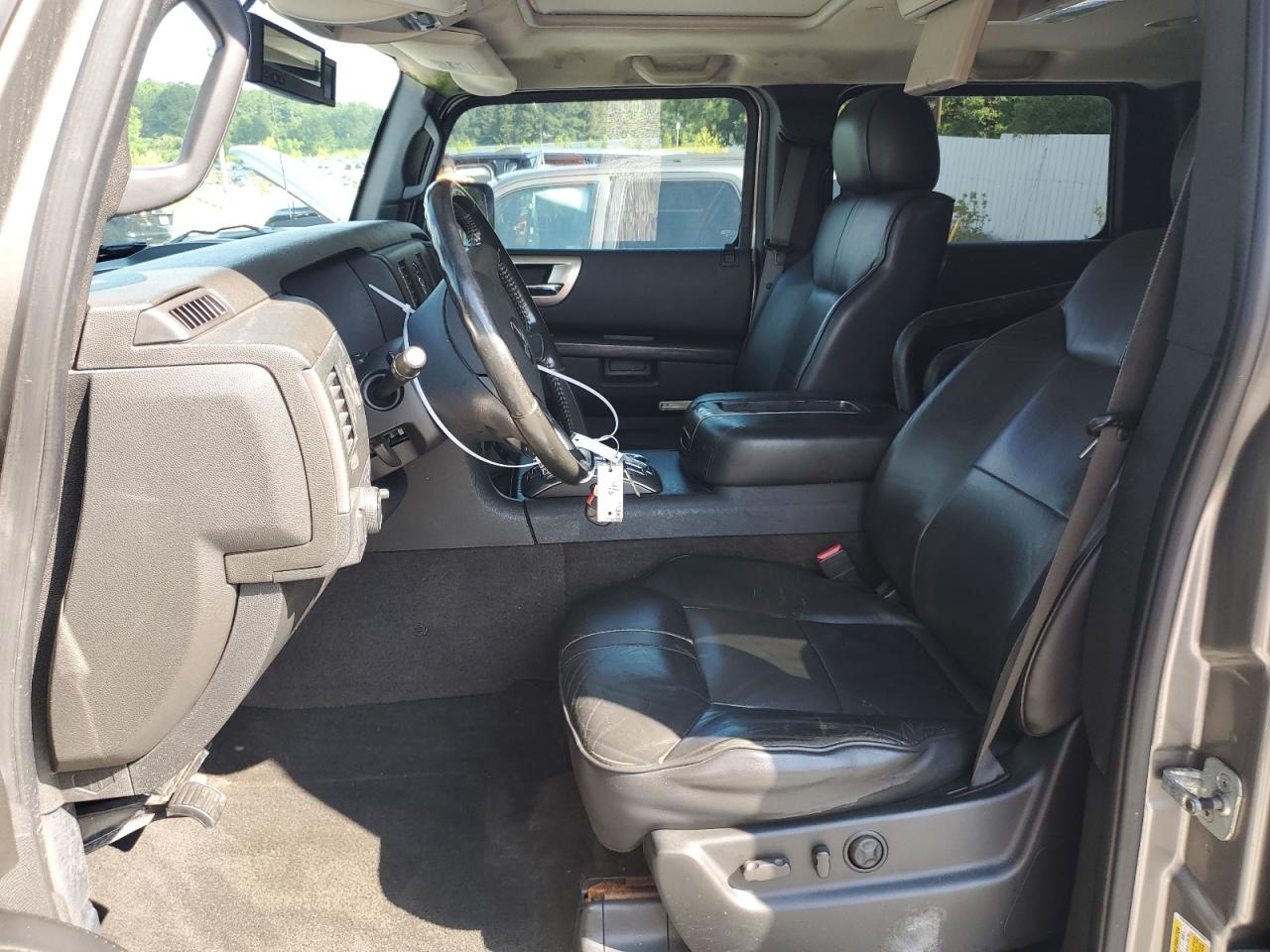2008 Hummer H2    Gray vin: 5GRGN23838H104958