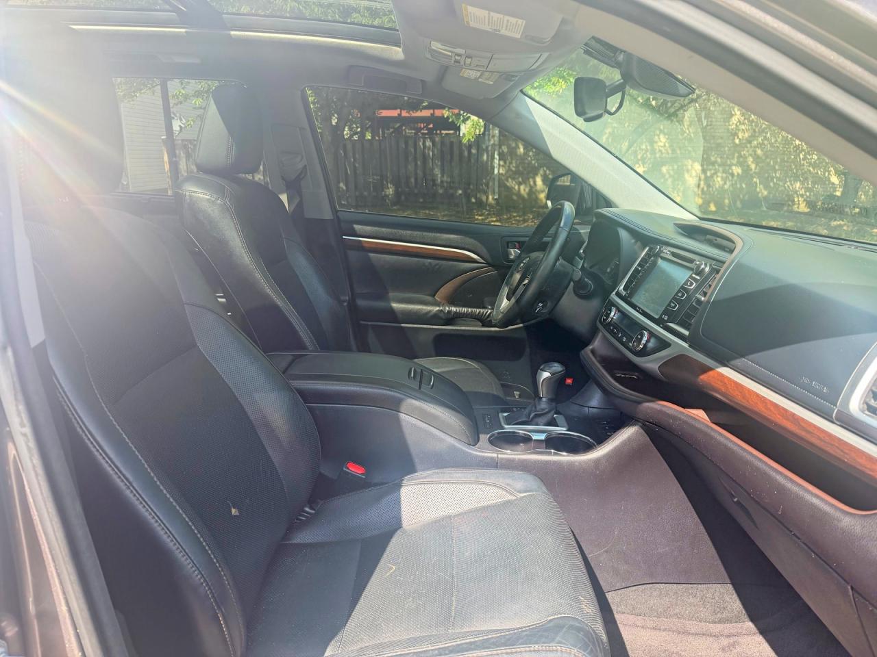2015 Toyota Highlander Limited Platinum Серый vin: 5TDDKRFH6FS212064