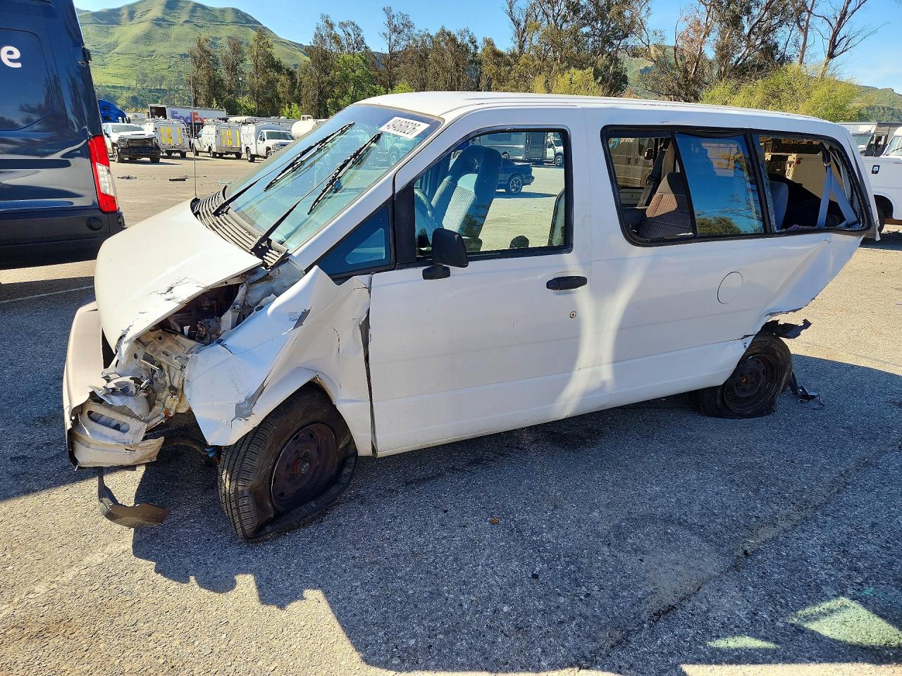 1996 Ford Aerostar White vin: 1FMCA11U6TZB40244