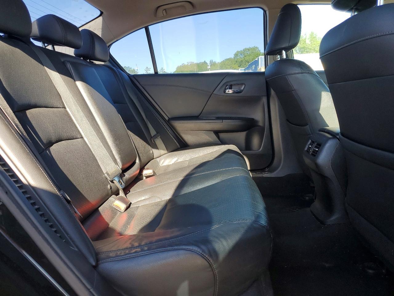 2015 Honda Accord Touring Hybrid Black vin: 1HGCR6F73FA010097
