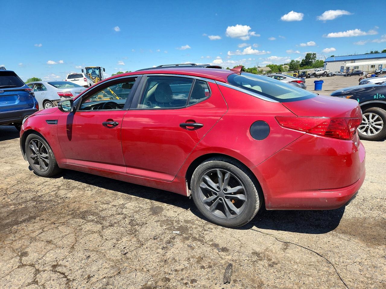 2012 Kia Optima Lx Красный vin: 5XXGM4A75CG039336